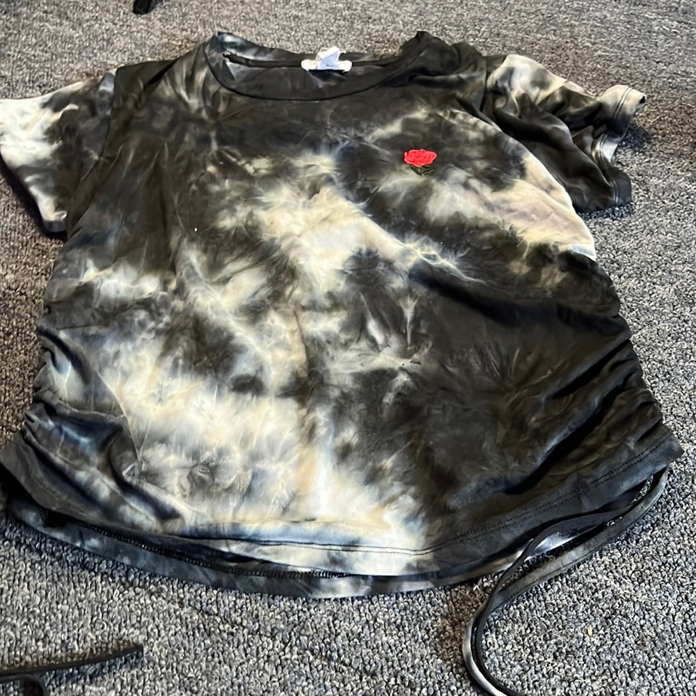 Tie dye rose shirt